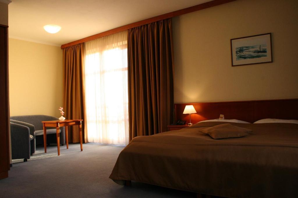 April Hotel Panorama Rychnov nad Kneznou Rom bilde